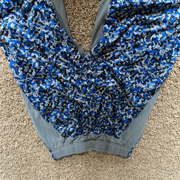 nike shorts - Picture 2 of 3